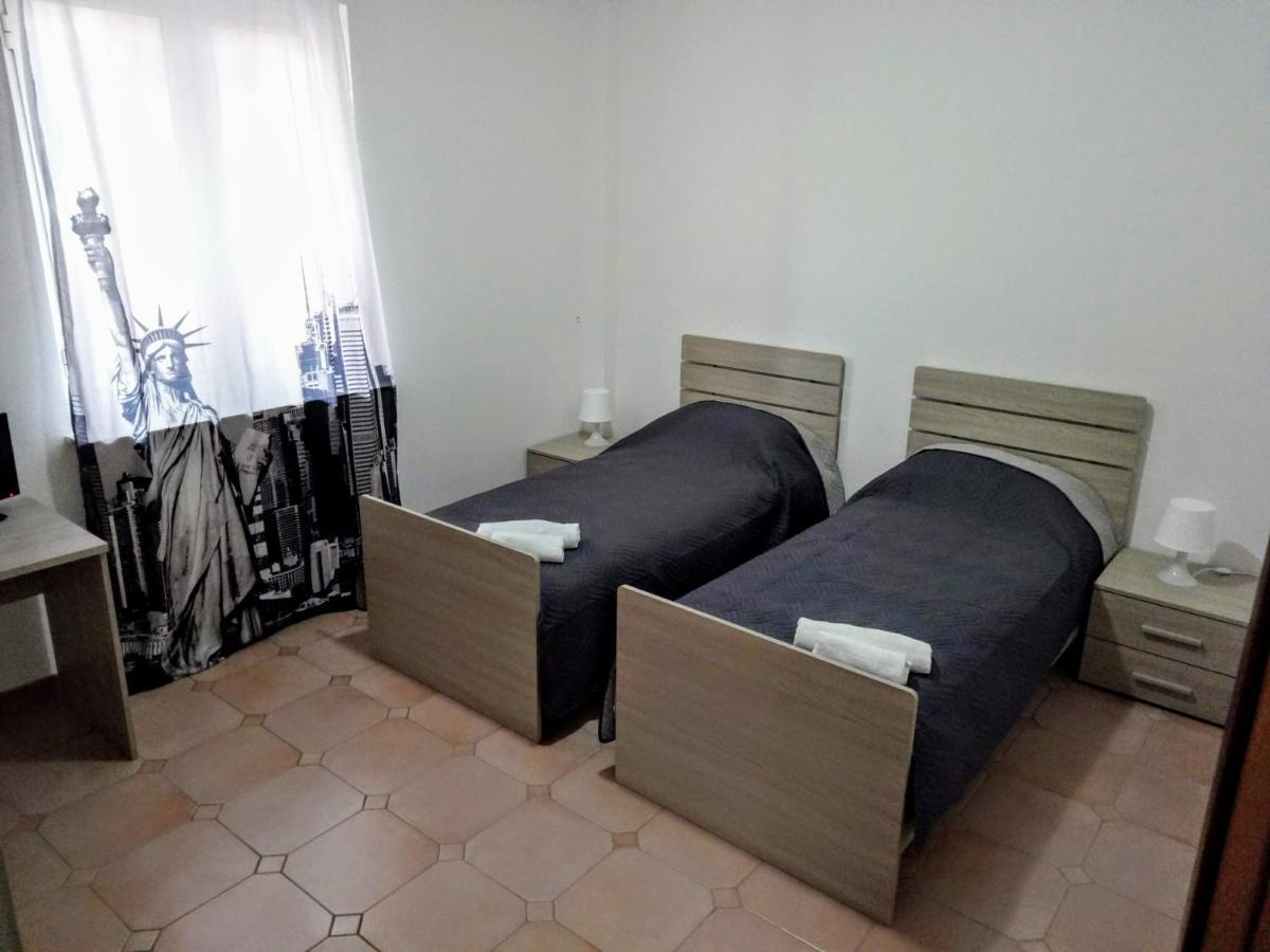 B&B Mike Novi Ligure Exterior foto