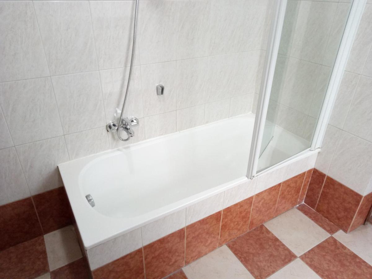B&B Mike Novi Ligure Exterior foto